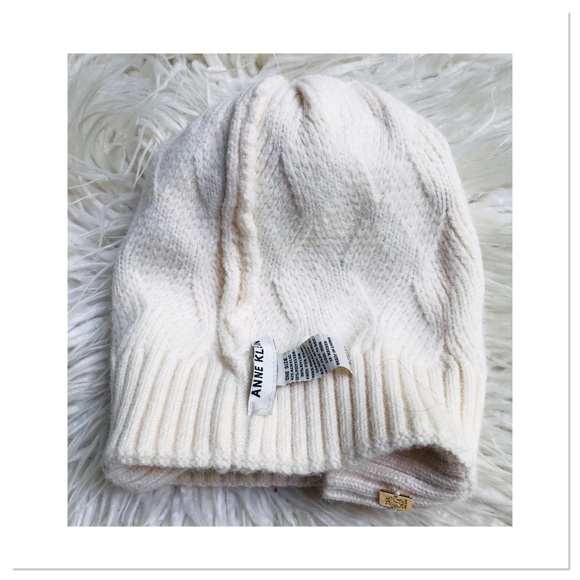 Anne Klein Knit Beanie Hat Faux Fur Pom Pom Top Off White One Size Adult - Picture 7 of 8